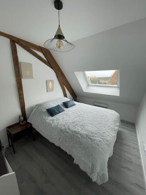 Ferienwohnung Le Bel Vue Sens Exterior foto